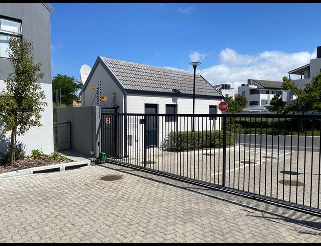 3 BEDROOM TOWNHOUSE FOR SALE IN SILVER OAKS